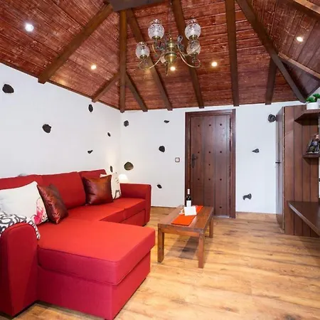 Vakantiehuis Traditional Canary In *
