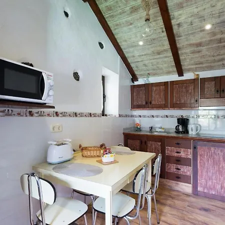 Traditional Canary In Holiday home Masca